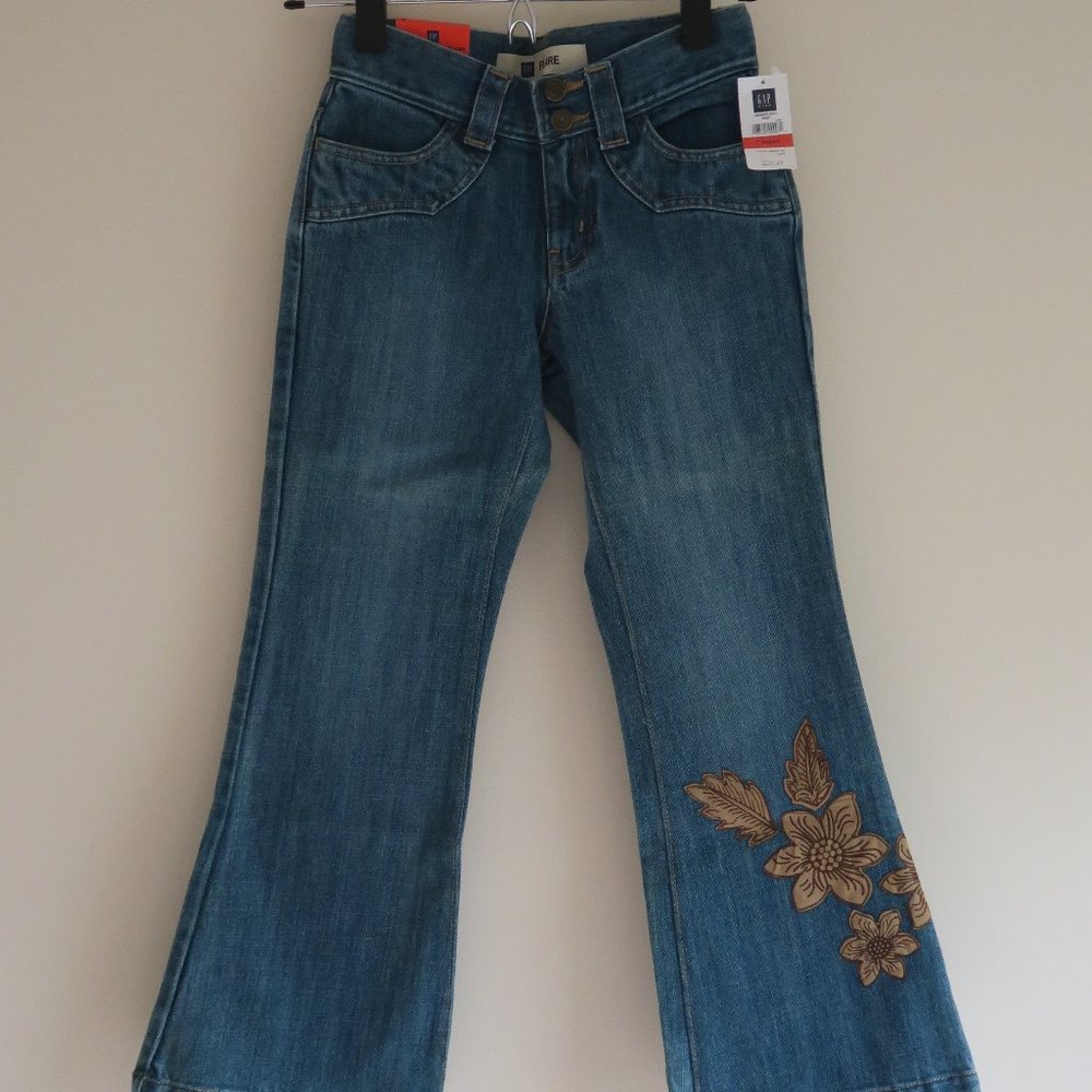 GAP Kids  Flare, Superlastic Blue Jeans w/Flowers,  Size 7  NWT
